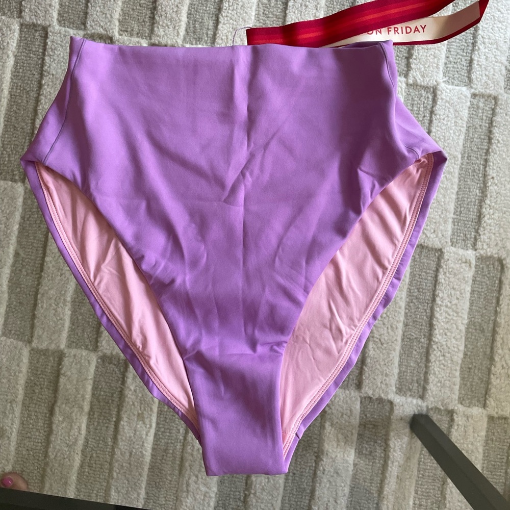 Left on Friday Hi Hi Bottom- Daydream